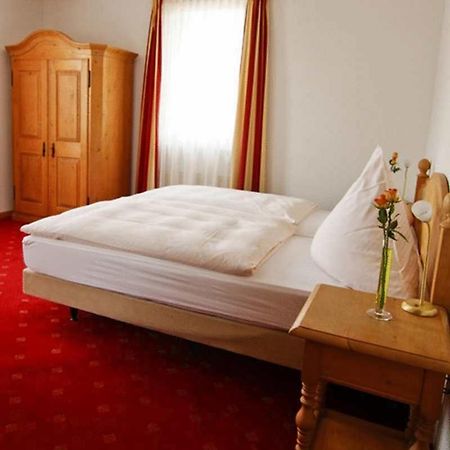Hotel Zur Eisenbahn Renningen Exteriér fotografie