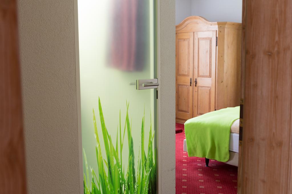 Hotel Zur Eisenbahn Renningen Exteriér fotografie