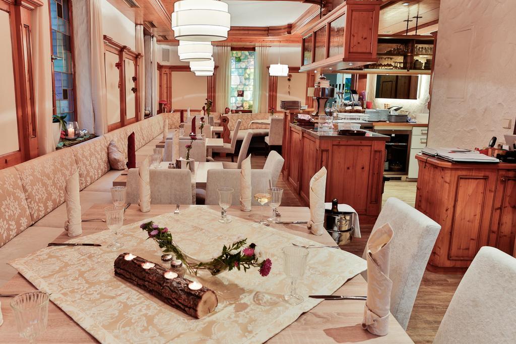 Hotel Zur Eisenbahn Renningen Exteriér fotografie